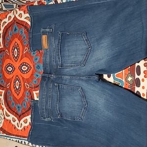 Express Barely boot jeans